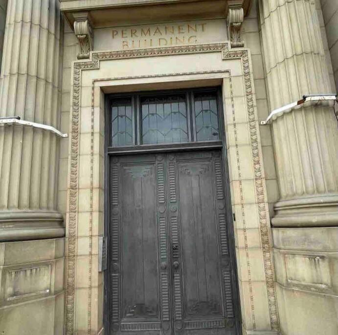 Town Hall View Barnsley Exterior photo